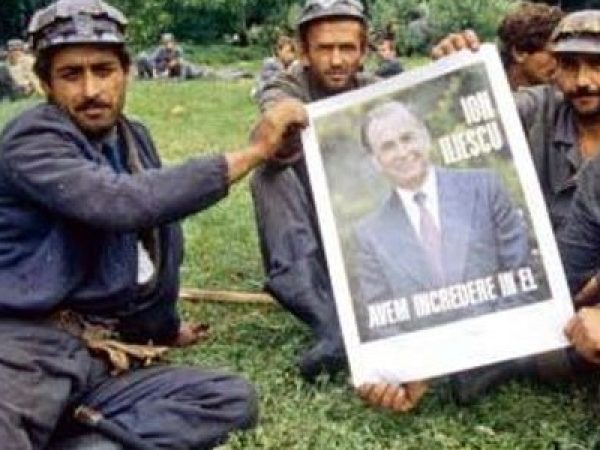 Începerea urmăririi penale a lui Ion Iliescu în dosarul Mineriadei din iunie 1990.